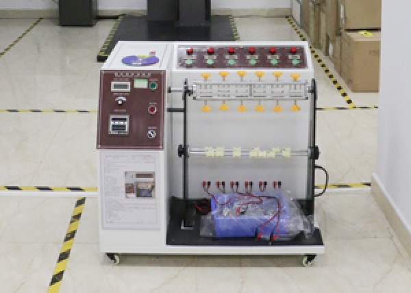 Wire bending machine